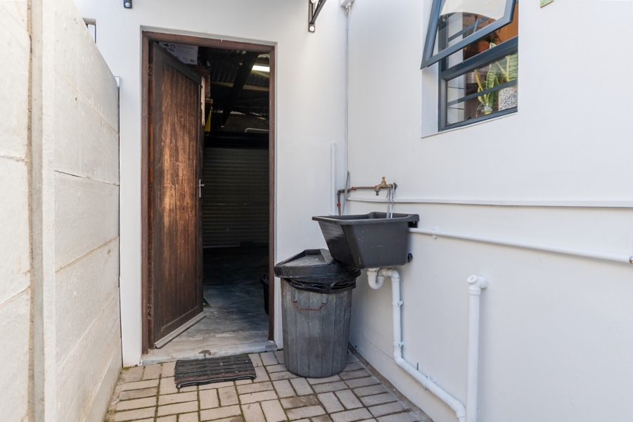2 Bedroom Property for Sale in Velddrif Western Cape